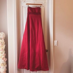 DAVIDS BRIDAL | RED GOWN